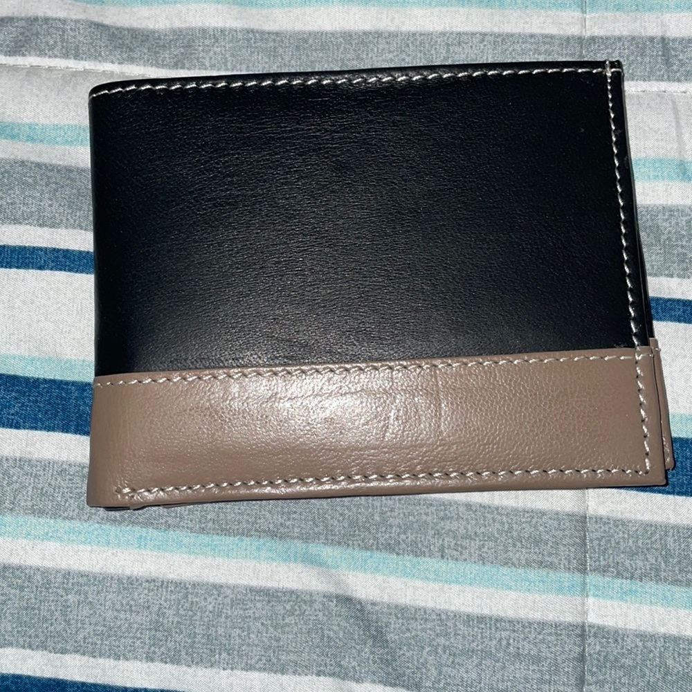 Gold Coast Wallet